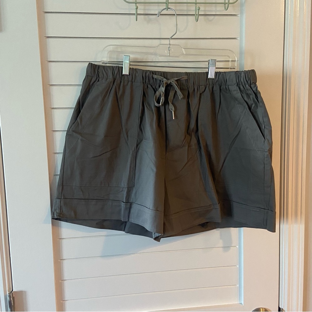 Cargo Grey Shorts Plus Size 2X NWOT
